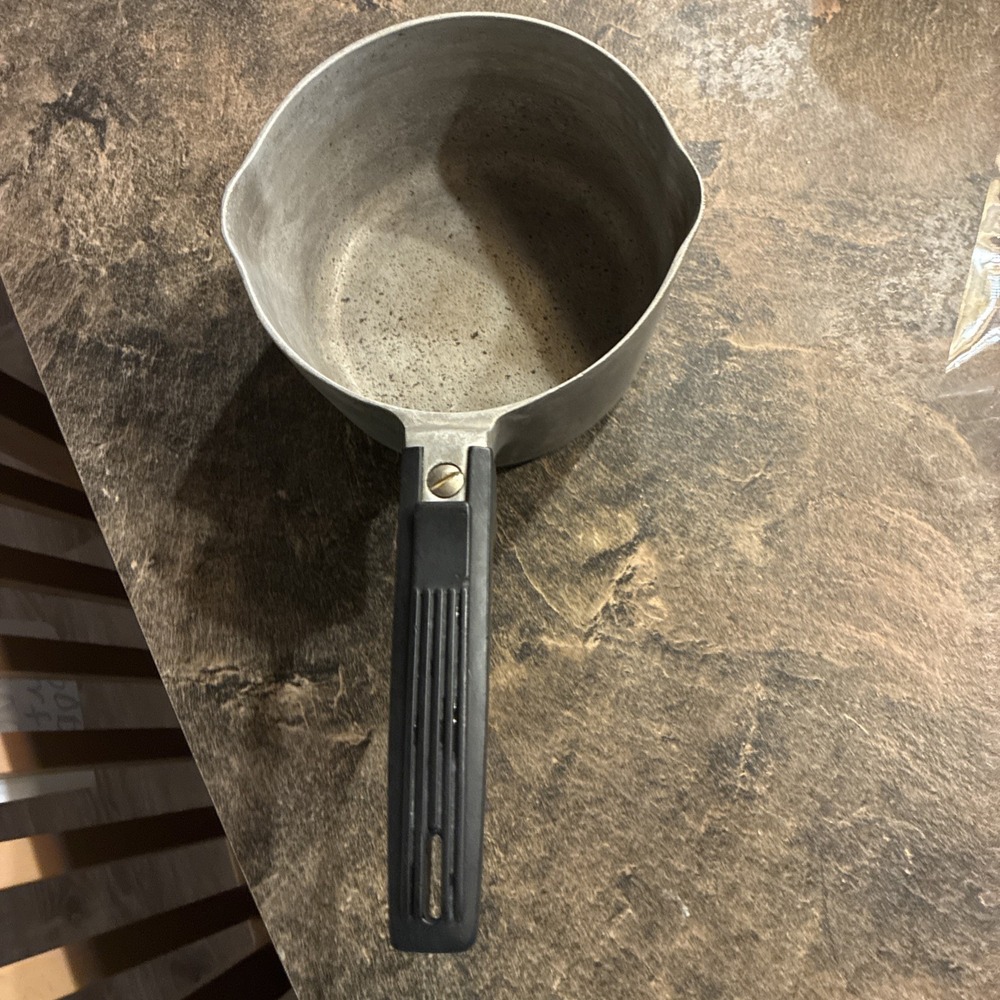 Wagner Ware Sidney Magnalite Saucepan 1 1/2 Qt - 4681 1/2P Double Spout NO LID